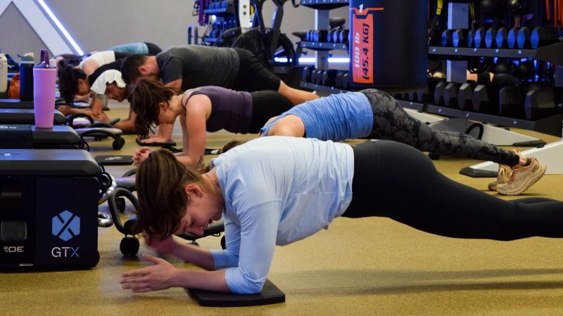 People are deadlifting away their grief. What does the science say?